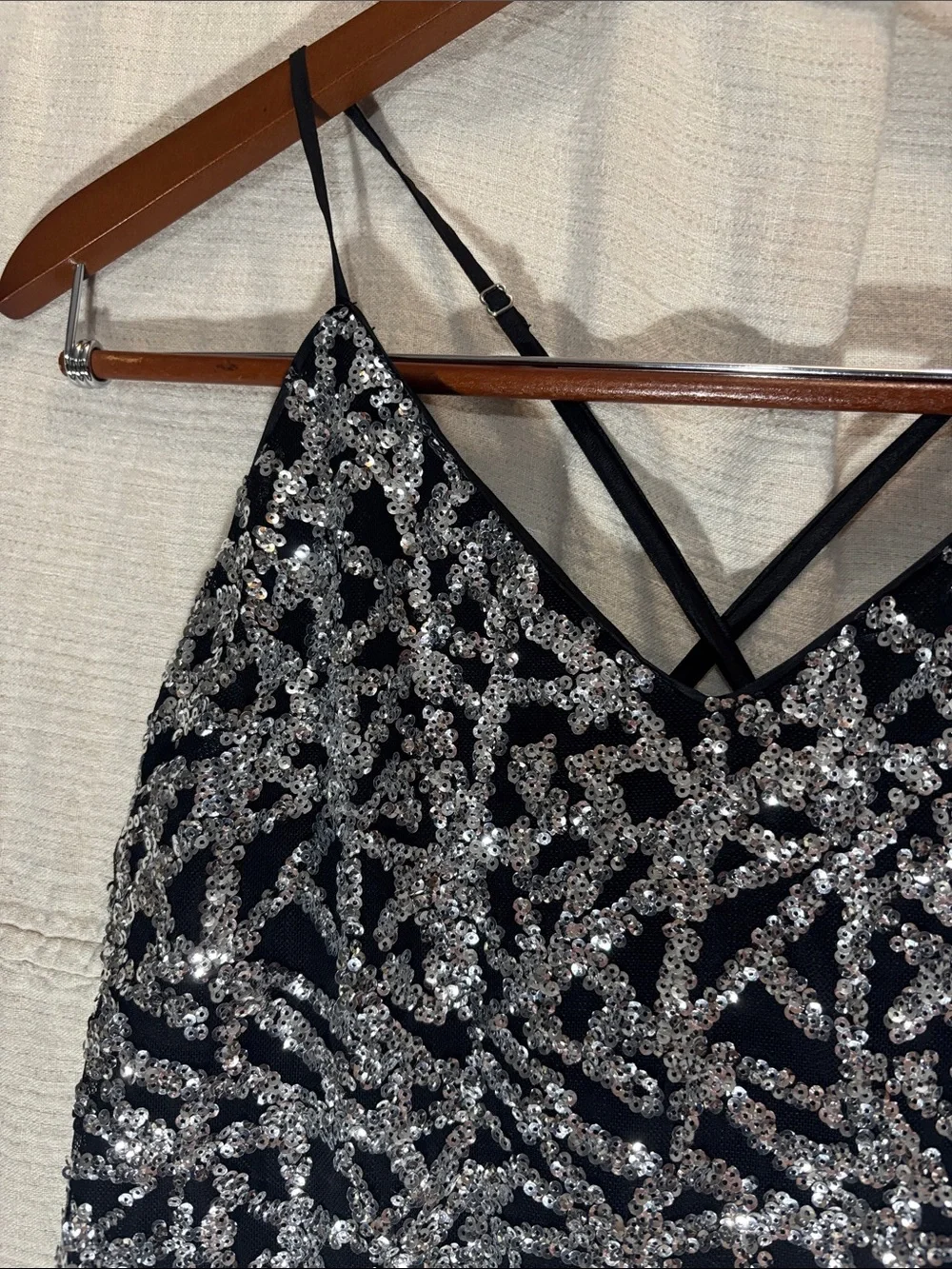 ALI & JAY Silver Sequin Black Mesh Mini Dress Size Large EUC NYE Vegas Party - Picture 6 of 13